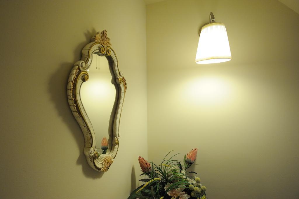 Il Piccolo Giglio Bed & Breakfast ปอร์โต ซันเตลปีดิโอ ภายนอก รูปภาพ