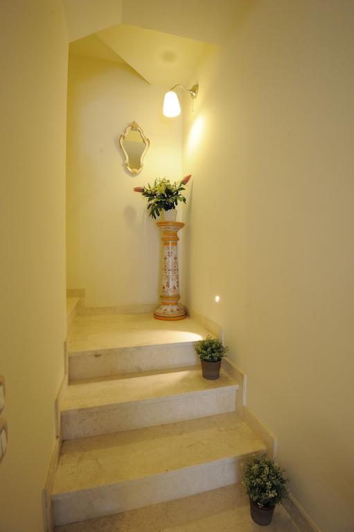 Il Piccolo Giglio Bed & Breakfast ปอร์โต ซันเตลปีดิโอ ภายนอก รูปภาพ