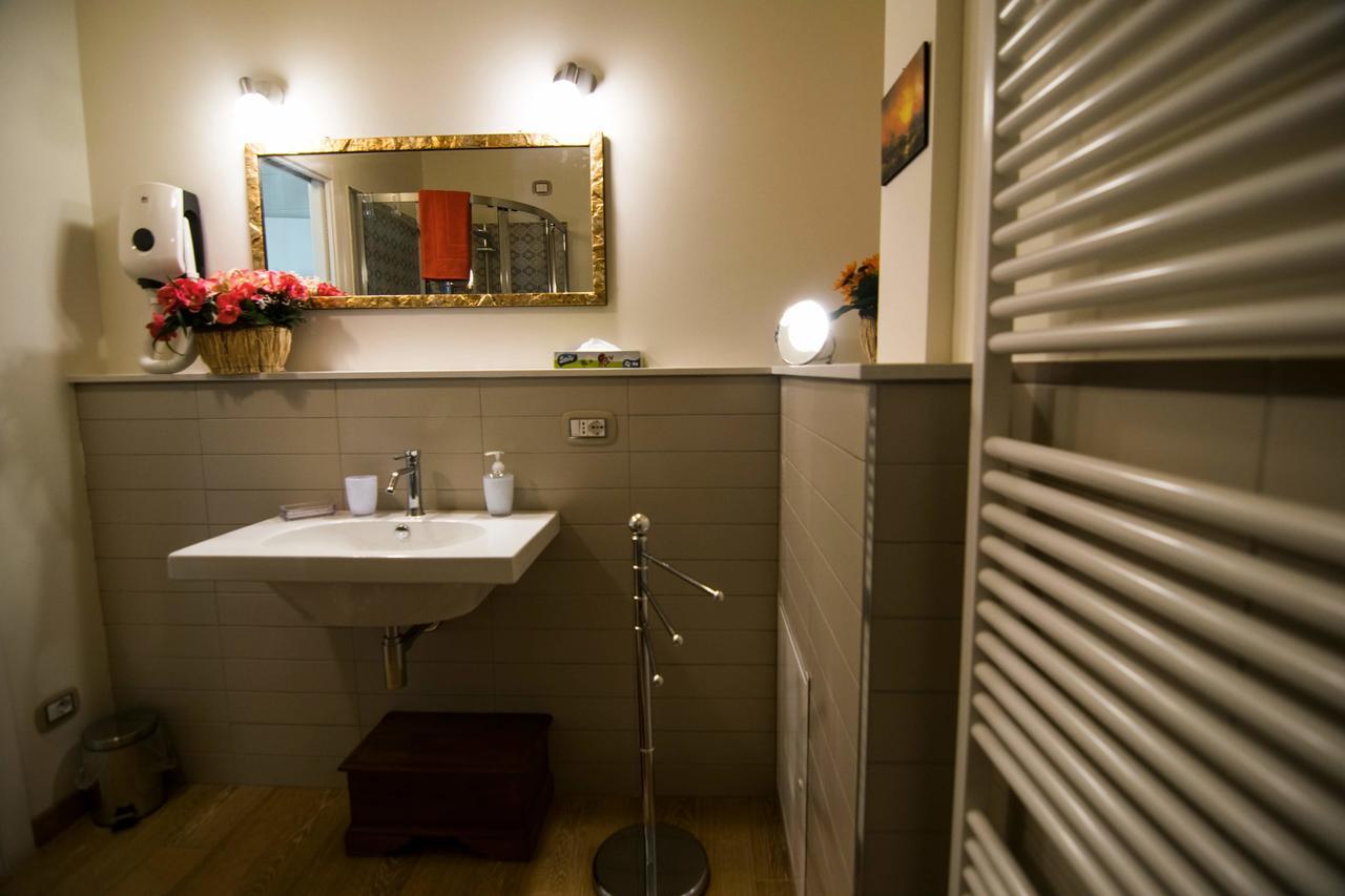 Il Piccolo Giglio Bed & Breakfast ปอร์โต ซันเตลปีดิโอ ภายนอก รูปภาพ