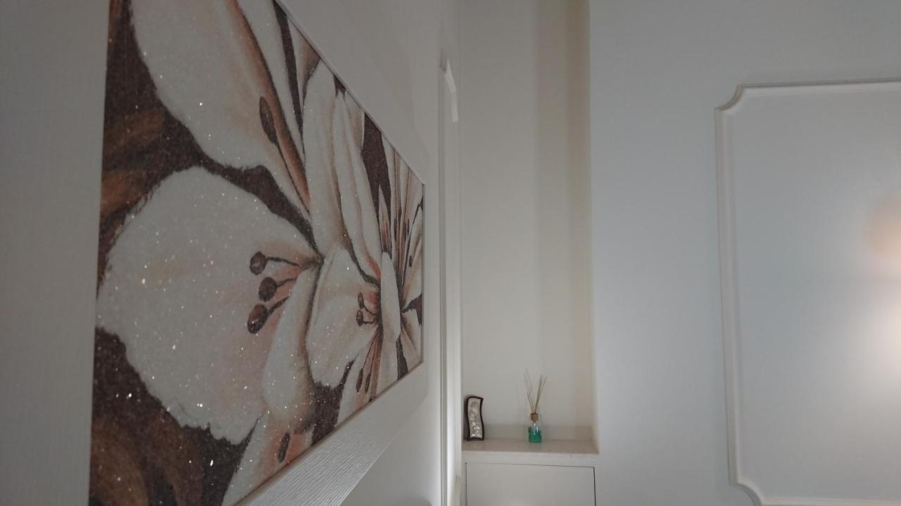 Il Piccolo Giglio Bed & Breakfast ปอร์โต ซันเตลปีดิโอ ภายนอก รูปภาพ
